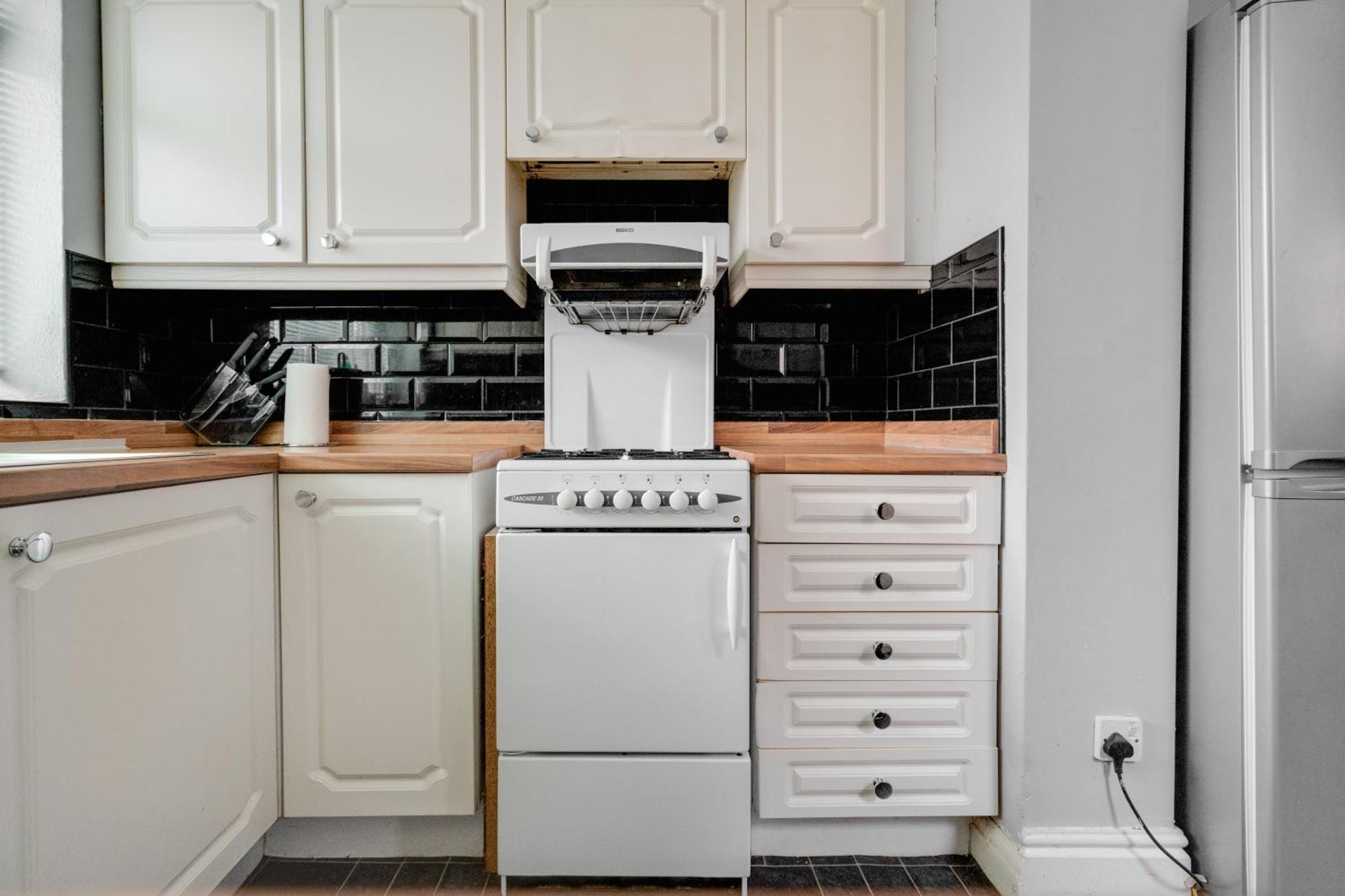 Business And Leisure With Free Parking Apartment *